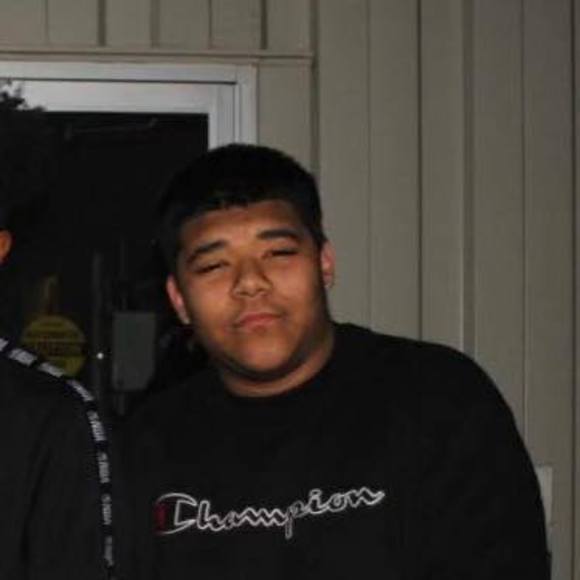 Chris Valerio - Poshmark Profile Picture of Chris Valerio (@chris23valerio) on Poshmark