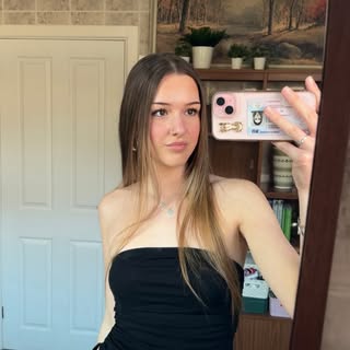 Profile Picture of rubes (@rubyblackledge) on Instagram