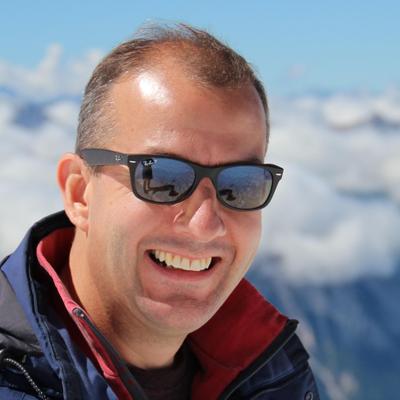 Profile Picture of James Whitford (@whitfordhq) on Twitter