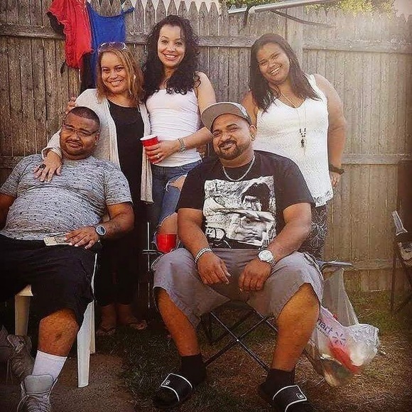 Profile Picture of Angel Paneto (@apaneto23) on Poshmark