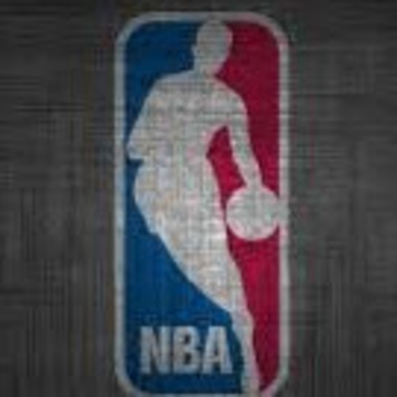 Profile Picture of Jacob Paz (@jpaz10012006) on Poshmark