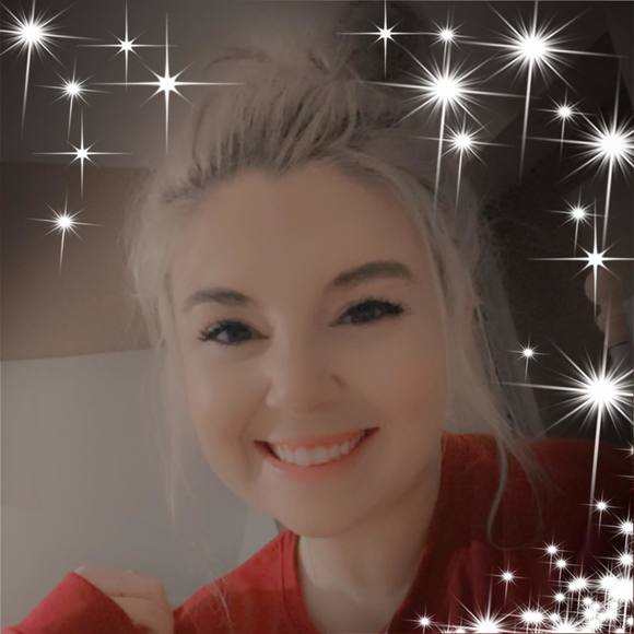 Betsy Bulkin - Poshmark Profile Picture of Betsy Bulkin (@summerset92) on Poshmark