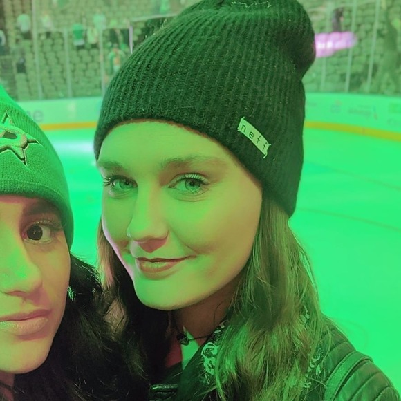 Profile Picture of Meredith Krause (@mkrause027) on Poshmark