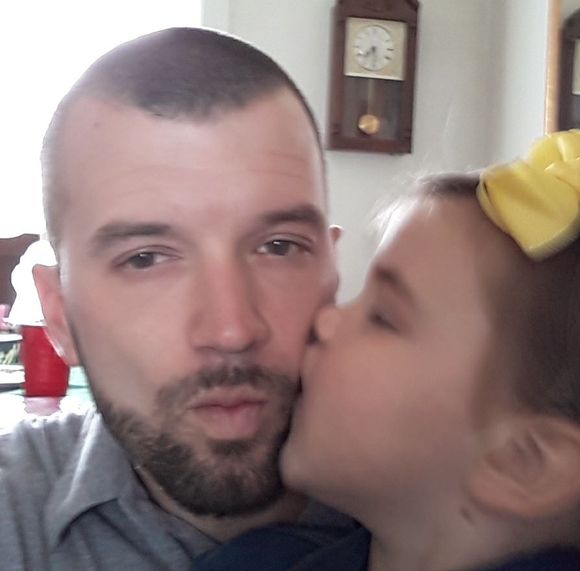 Profile Picture of Drew Reynolds (@drewuk21) on Poshmark