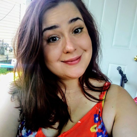 Profile Picture of Amanda Josway (@ajosway) on Poshmark