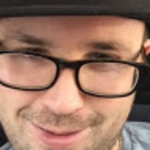 Profile Picture of Kenneth Parra (@kennethparra) on Poshmark