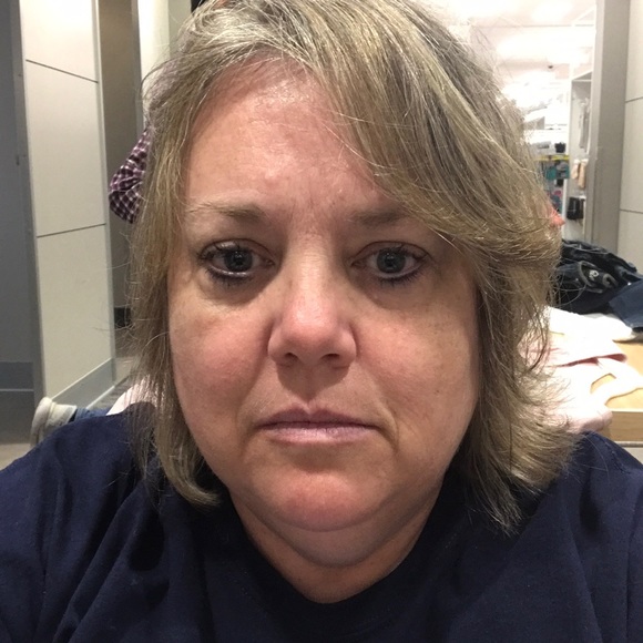 Profile Picture of Pam Tuley (@patuley) on Poshmark