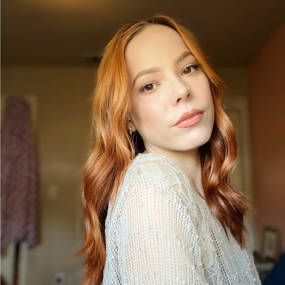 Gina Currier - Poshmark Profile Picture of Gina Currier (@ginamcurrier75) on Poshmark