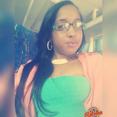 Profile Picture of Ana Estevez (@anaestevez0083) on Twitter