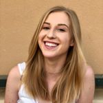 Profile Picture of simone moore (@style_by_simone) on Instagram