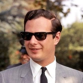 Brian Epstein - Twitter Profile Picture of Brian Epstein (@EpsteinStatue) on Twitter