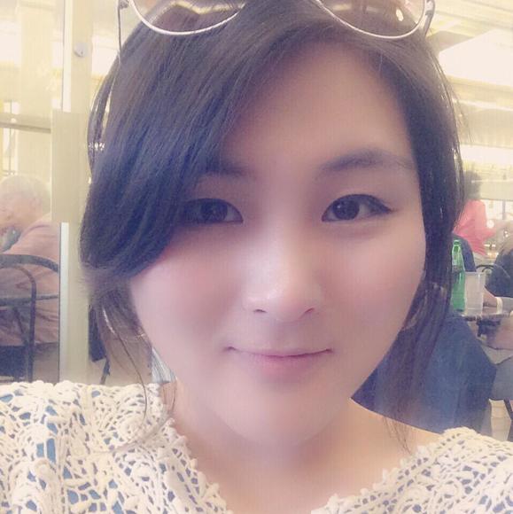 Profile Picture of Hyo jeong Jeong (@kikisunny) on Poshmark