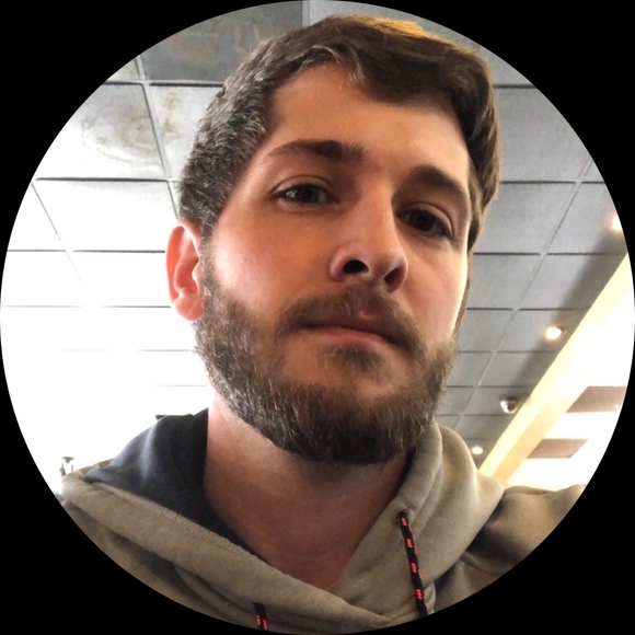 Profile Picture of Zachary Cates (@zacharycates) on Poshmark