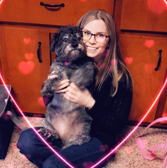 Profile Picture of 🦋beth🦋 Keech (@sophies_new_2_u) on Poshmark