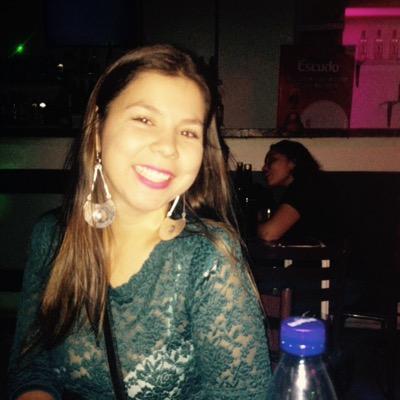 Profile Picture of Valentina Pojomovsky (@ValePojo) on Twitter