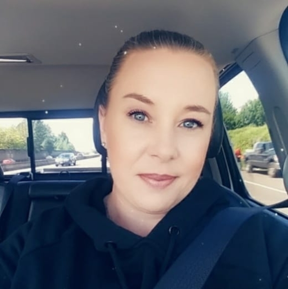 Profile Picture of Cammy Stephens (@cammystephens) on Poshmark