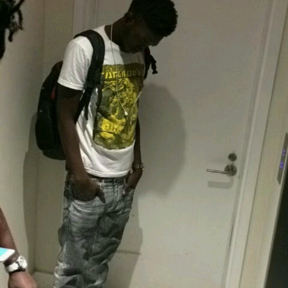 Profile Picture of Kevin Kersaint (@moneyslim21) on Poshmark