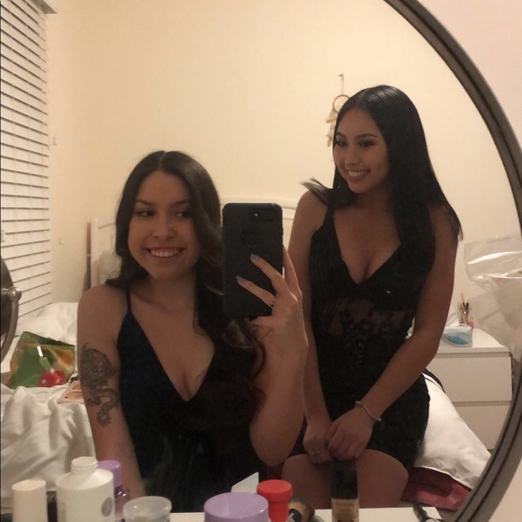 Profile Picture of Samantha Abrego (@samantha_abrego) on Poshmark