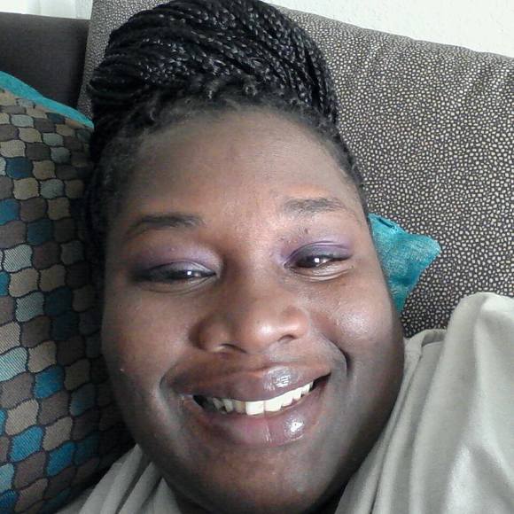 Profile Picture of Ebony Furlough (@latricefurlough) on Poshmark