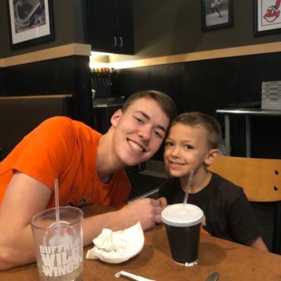 Profile Picture of Josh Slaton (@Josh16slaton) on Twitter