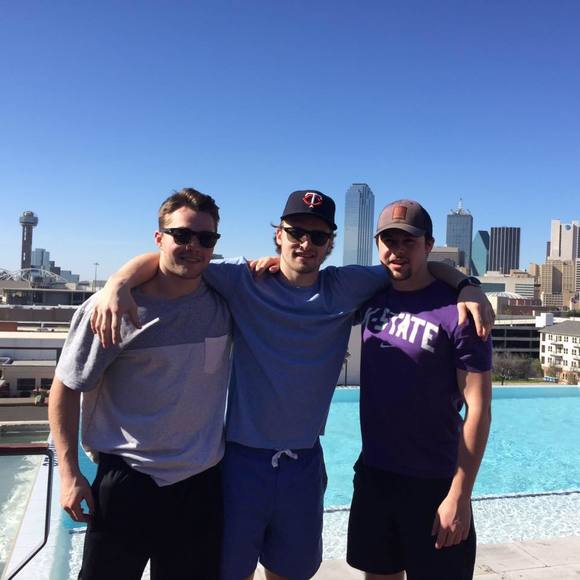 Ian Entzion - Poshmark Profile Picture of Ian Entzion (@entzion10) on Poshmark