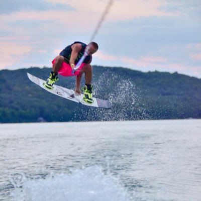 Profile Picture of Nathan Bronson (@Nathn023) on Twitter