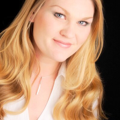 Profile Picture of TRI-CITIES REALTOR® (@ElizabethZink) on Twitter