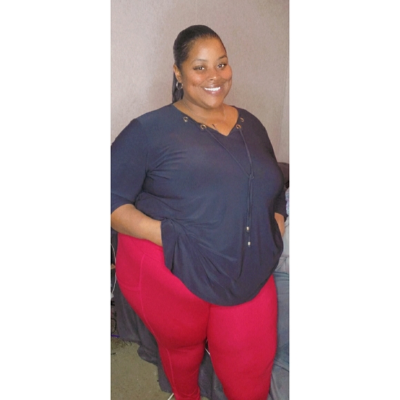 Profile Picture of Jacqueline Bradley (@jaquii85) on Poshmark