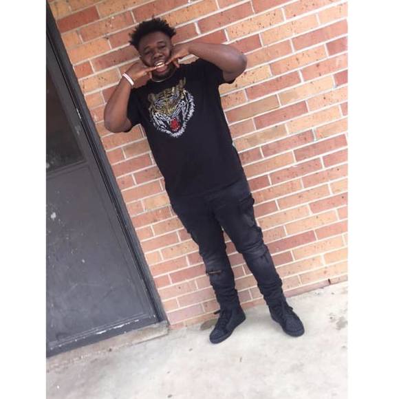 Profile Picture of Marcus Hodges (@marcus3124) on Poshmark