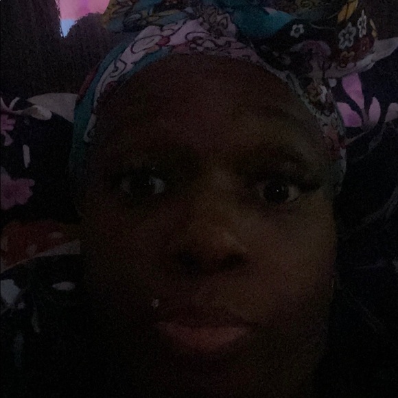 Profile Picture of Kristine Mcfarland (@kristinemcfa422) on Poshmark