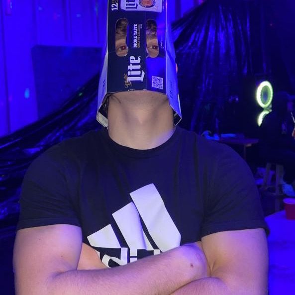 Profile Picture of Michael kwiatkowski (@mike_kwko) on Tiktok