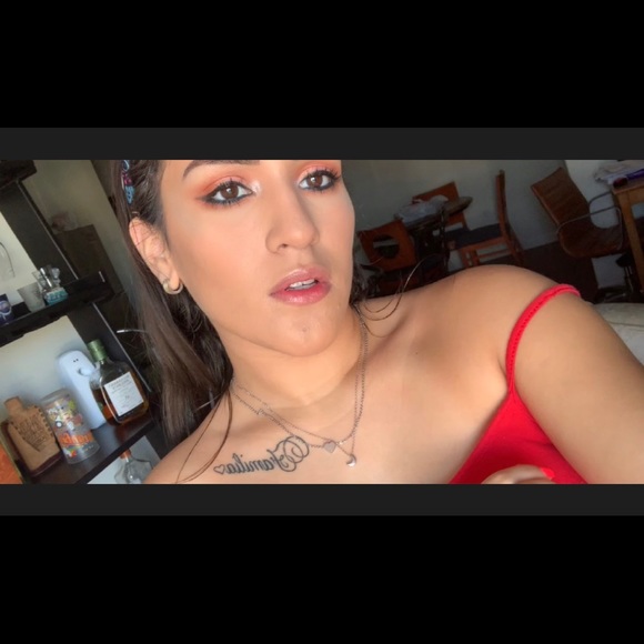 Profile Picture of Paula Garzon (@paulagarzon) on Poshmark