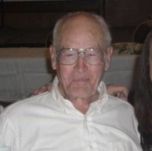 Profile Picture of Lani Jones sandstrom (@luvntlcc) on Poshmark