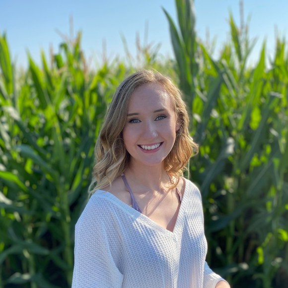 Profile Picture of Savannah Horton (@savannahhorton1) on Poshmark