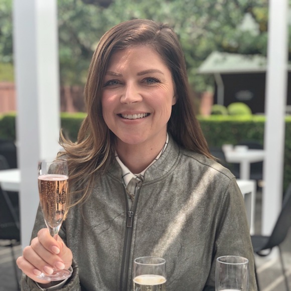 Alida Westerberg - Poshmark Profile Picture of Alida Westerberg (@alidalately) on Poshmark