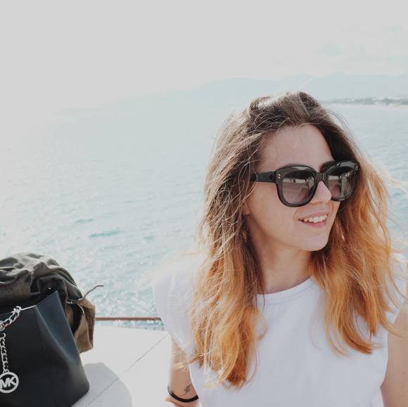 Profile Picture of Giulia Vellozzi (@giuliavll) on Poshmark