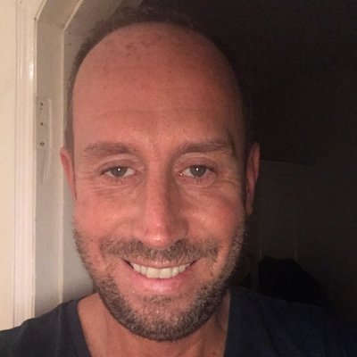 Profile Picture of Simon Compton (@canarysi) on Twitter