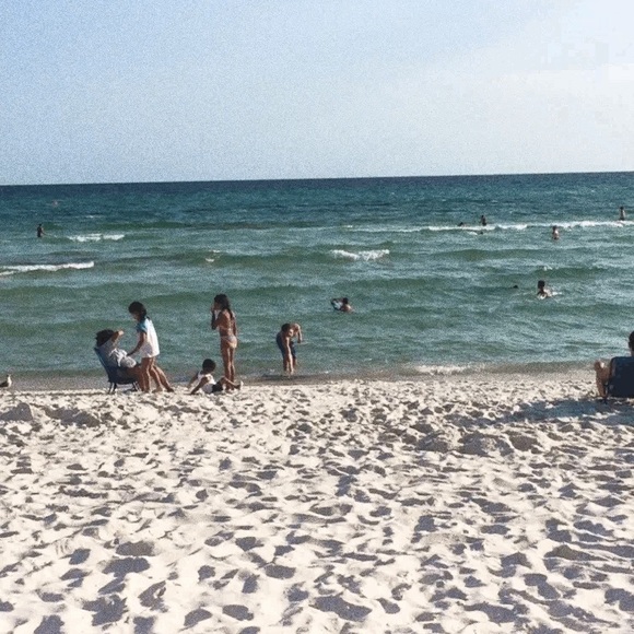 Gabby Salisbury - Poshmark Profile Picture of Gabby Salisbury (@gabby_salisbury) on Poshmark