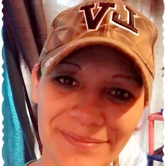 Profile Picture of Josephine Sanchez (@josiejane9) on Poshmark