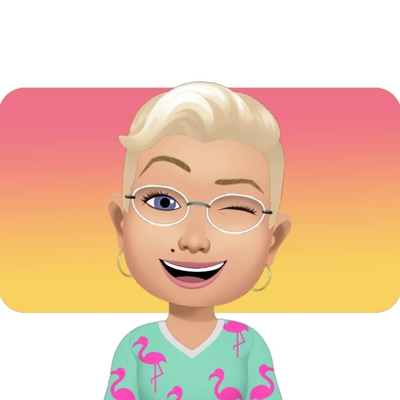 Profile Picture of Kay Hankes (@kayhankes309) on Poshmark