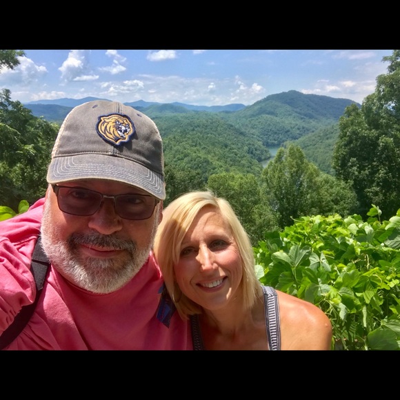 Profile Picture of Tricia Foreman (@triciaforeman) on Poshmark