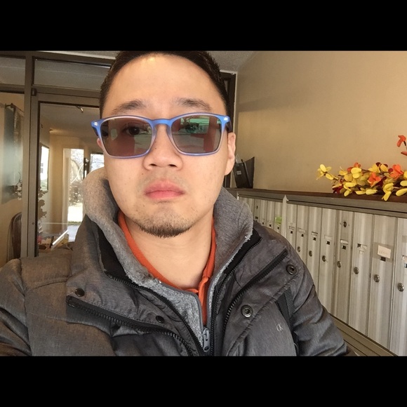 Profile Picture of Chris Tan (@spykez315) on Poshmark