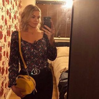 Chloe Beckett - Facebook Profile Picture of Chloe Beckett (@chloe.beckett.121) on Facebook