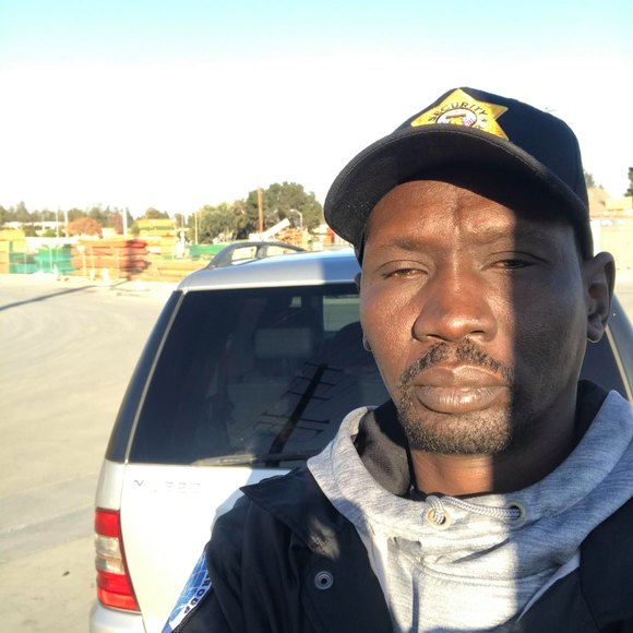 Profile Picture of Tlass Eltom (@etlass) on Poshmark