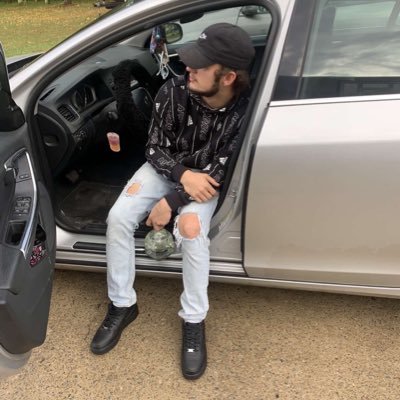 Glizzy  🤑 - Twitter Profile Picture of Glizzy  🤑 (@matthall_9) on Twitter