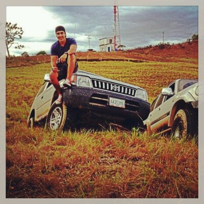 Profile Picture of Jonathan Pineda (@jonathnp) on Twitter