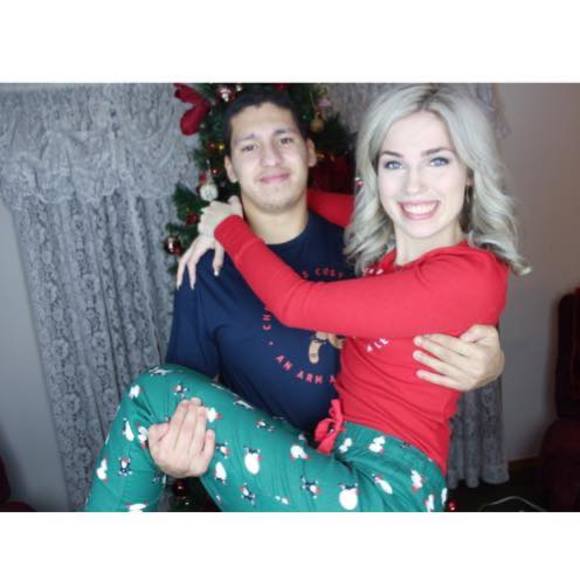 Profile Picture of Hailey Domkowski (@hailey_marie412) on Poshmark