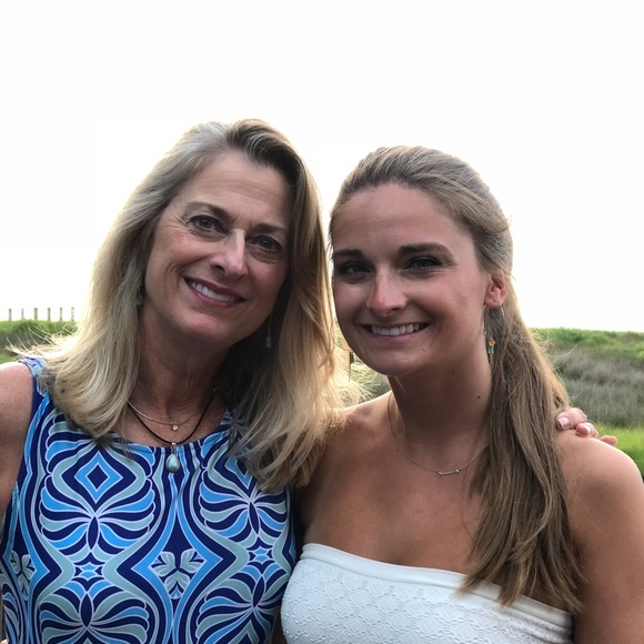 Profile Picture of Delaney Mitchell (@delmitch) on Poshmark