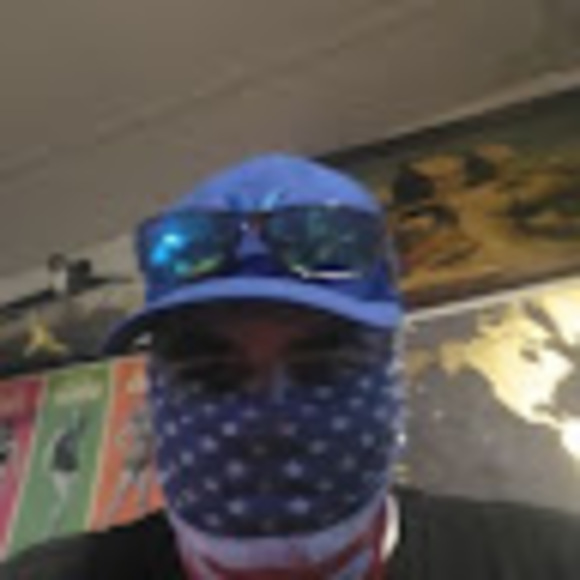 Profile Picture of James Wiley (@jw735728) on Poshmark