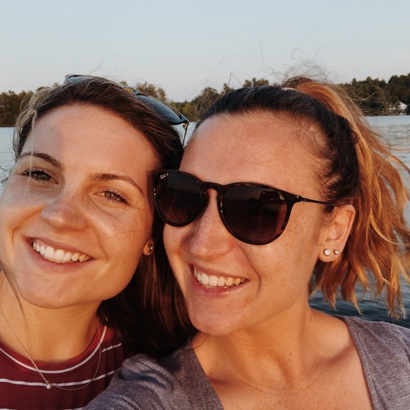 Profile Picture of Anna Mucciarone (@annamucciarone) on Poshmark